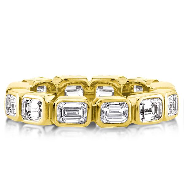 

Classic Golden Emerald Cut Wedding Band, White