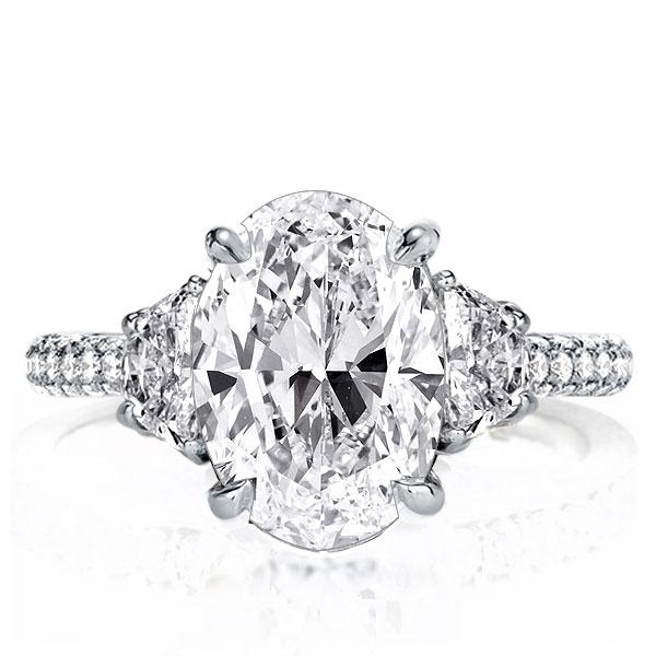 

Three Stone Oval Cut Engagement Ring, White