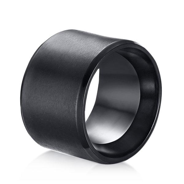 

Classic Stainless Steel Black Men's Wedding Band, White