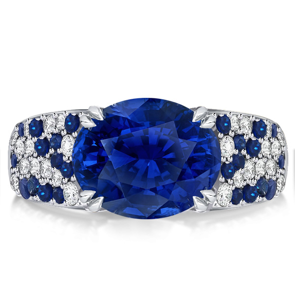 

Italo Oval Cut Blue Sapphire Engagement Ring For Women, White