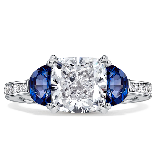

Italo Three Stone Cushion Cut Weddding Rings For Women, White