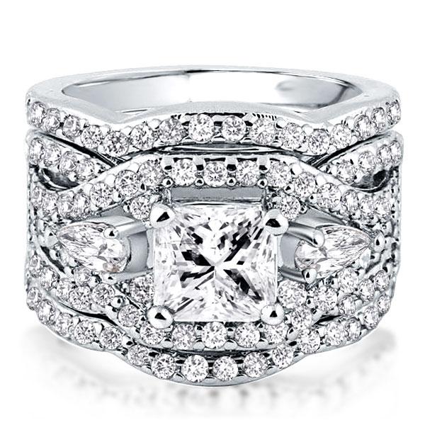 

Italo Princess Cut Three Stone 3PC Wedding Set Engagement Ring Set, White