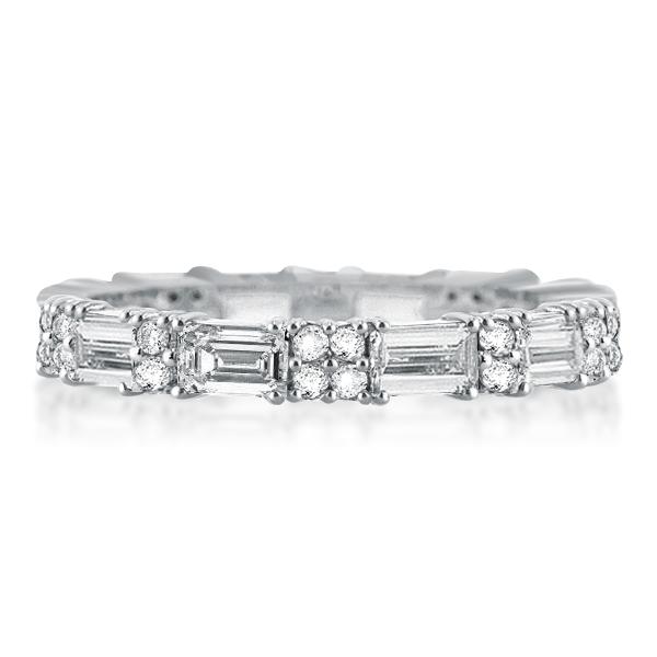 

Eternity Round & Emerald Wedding Band, White