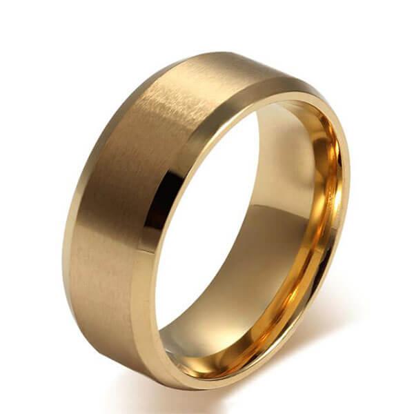 

Italo Gold Tone Titanium Steel Men's Wedding Band, White