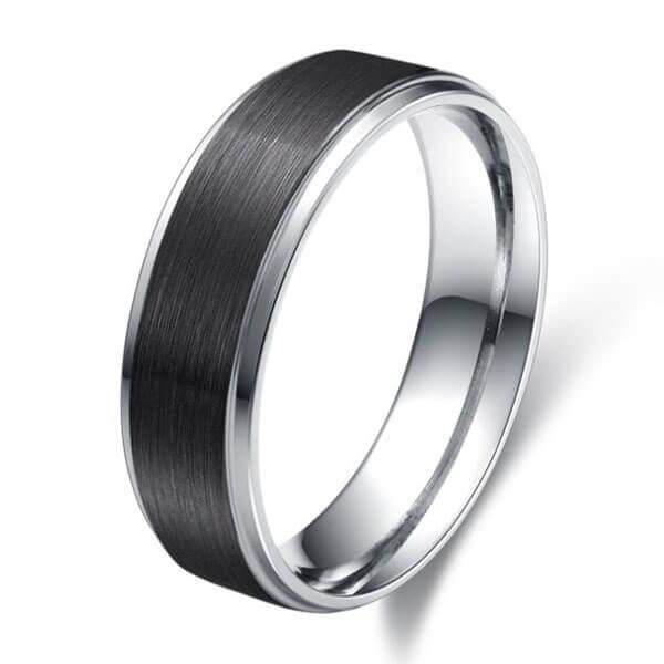 

Italo Black & White Titanium Steel Men's Wedding Band