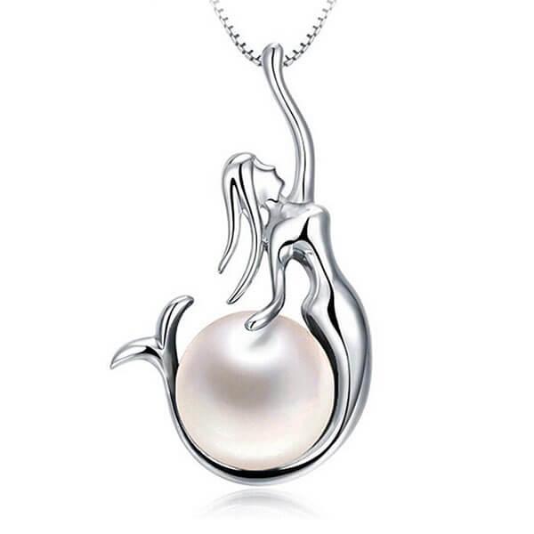 

Italo Mermaid Pearl Pendant Necklace, White