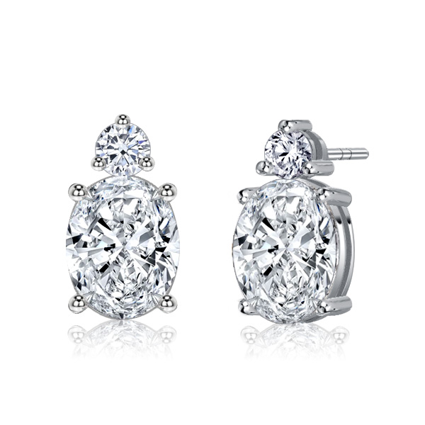 

Italo White Sapphire Oval Stud Earrings In 925 Silver