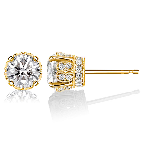 

Italo Golden Round Cut Filigree Vintage Stud Earrings, White