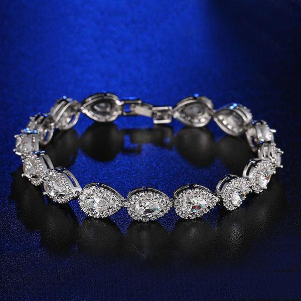 

Italo Halo Pear Created White Sapphire Bracelet