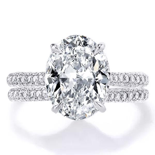 

Italo Micro Pave Oval Cut Engagement Ring Set Silver Bridal Set, White