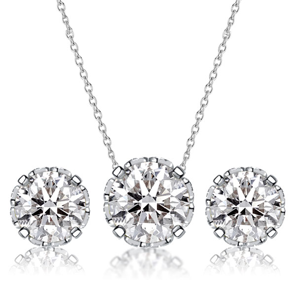 

Italo Vintage Round Cut White Sapphire Necklace & Earrings Jewelry Set