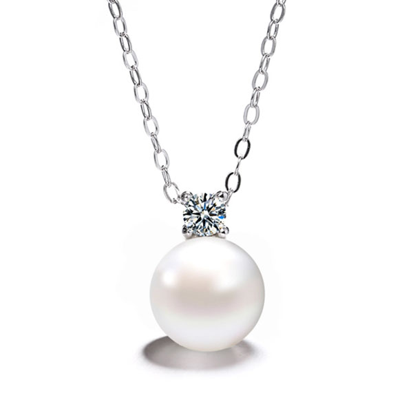

Natural Freshwater Pearl Pendant Necklace, White