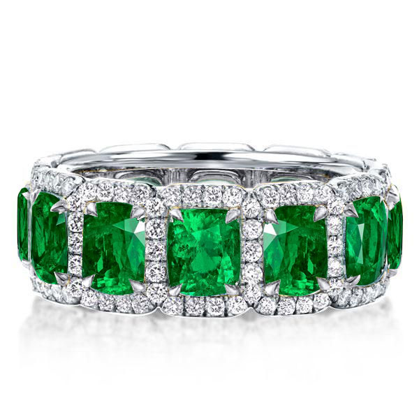 

Italo Cushion Cut Eternity Wedding Band Emerald Wedding Ring, White