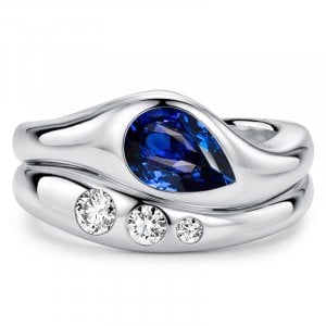 Italo East West Bezel Set Blue Sapphire Pear Cut Wedding Set Ring For Women