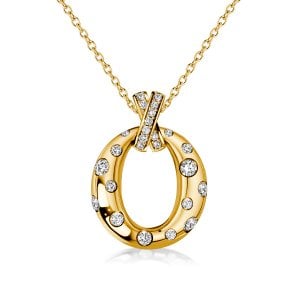 Italo Flush Setting Oval-shaped Pendant Necklace