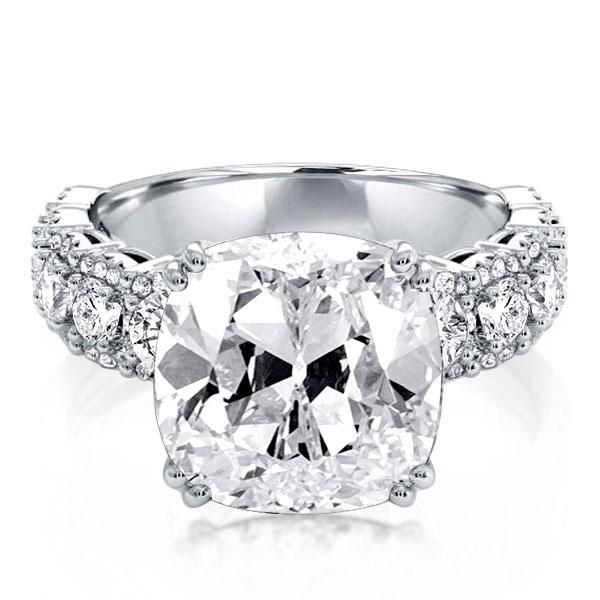 Guide to Buying Engagement Rings