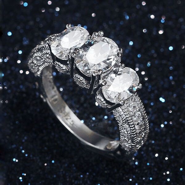 Vintage Women's Engagement Rings