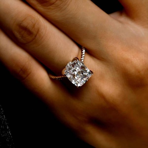 good places to buy engagement rings