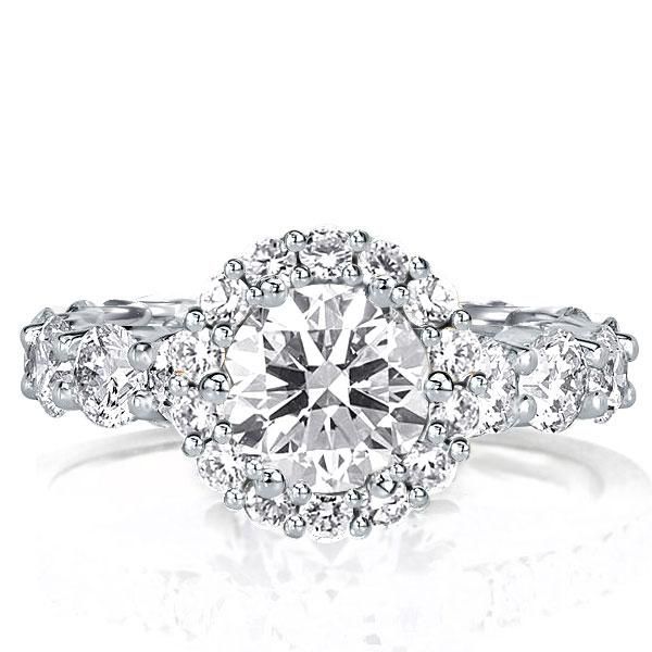 Round Halo Engagement Rings