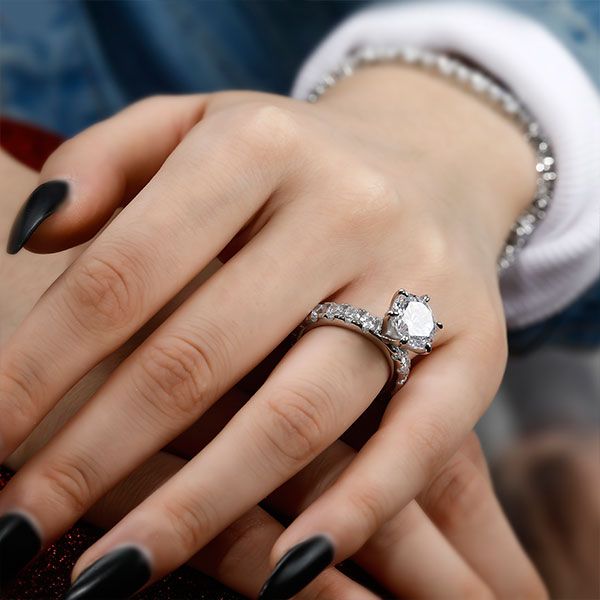 good places to buy engagement rings