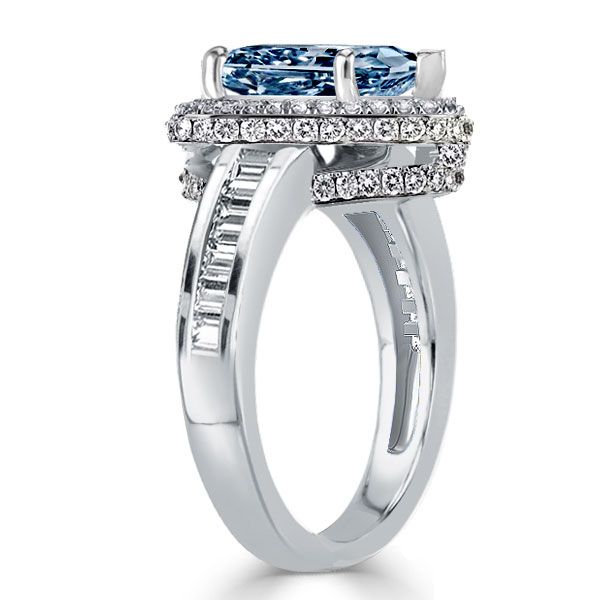 pear-shaped engagement rings