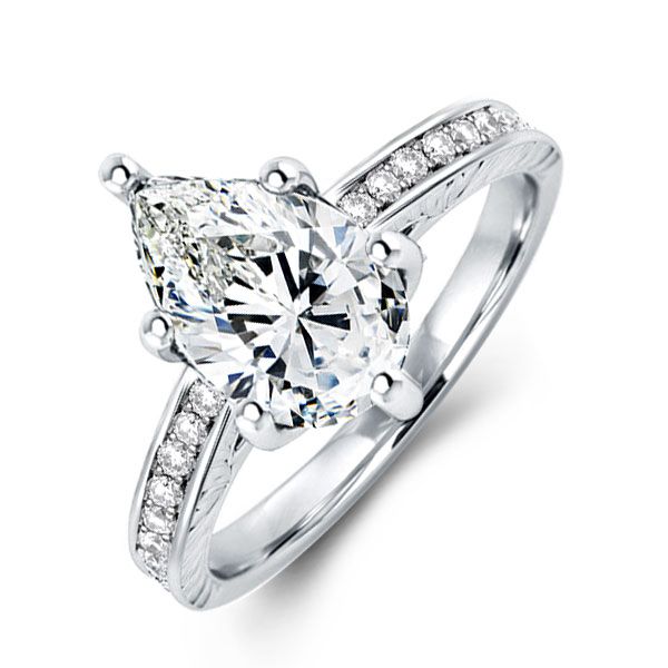Pear cut sapphire engagement rings