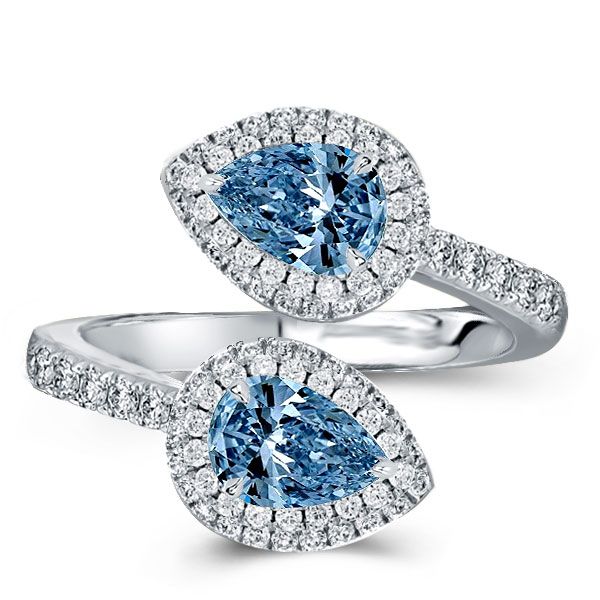 Pear Halo Engagement Rings