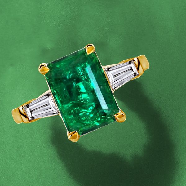 Emerald Engagement Rings for Women