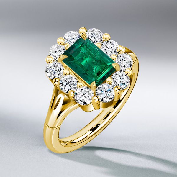 Emerald Cut Vintage Engagement Rings