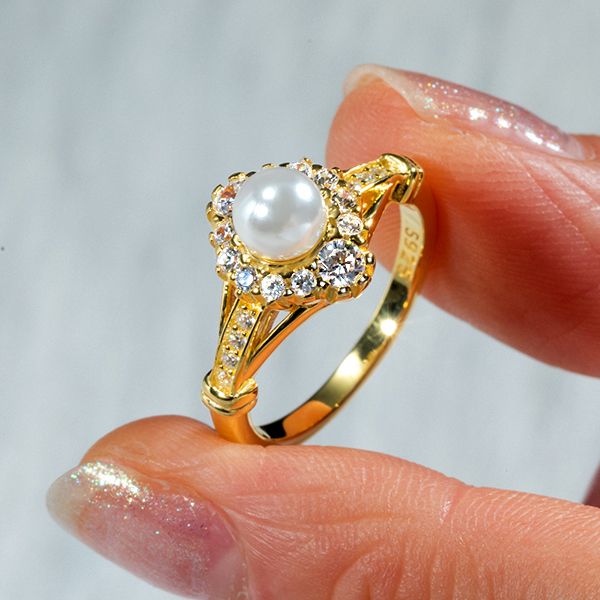 Pearl engagement rings vintage deals