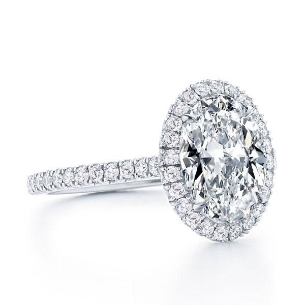 Halo Oval Engagement Rings