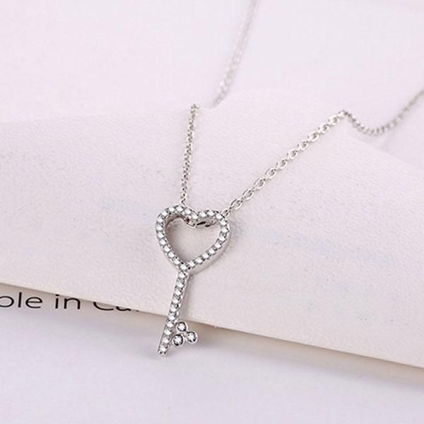 white gold heart necklace