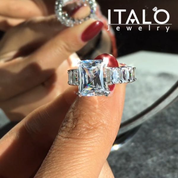 Buy Forever Beauty Diamond Ring | Kasturi Diamond