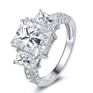 Radiant Cut Engagement Rings