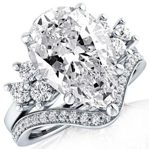 2 Carat Pear Shaped Diamond Ring