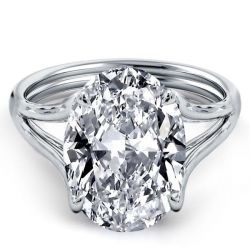 Oval Engagement Ring