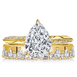Italo Golden Pear Cut Unique Engagement Rings Sets