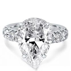 pear shaped engagement ring