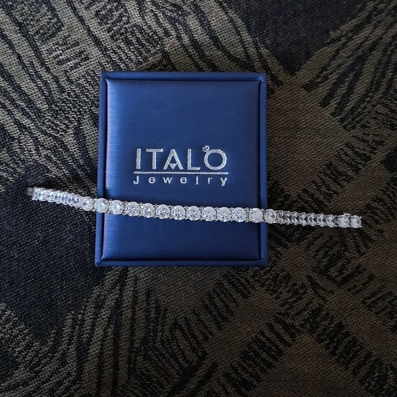 Round Cut Classic Tennis Bracelet