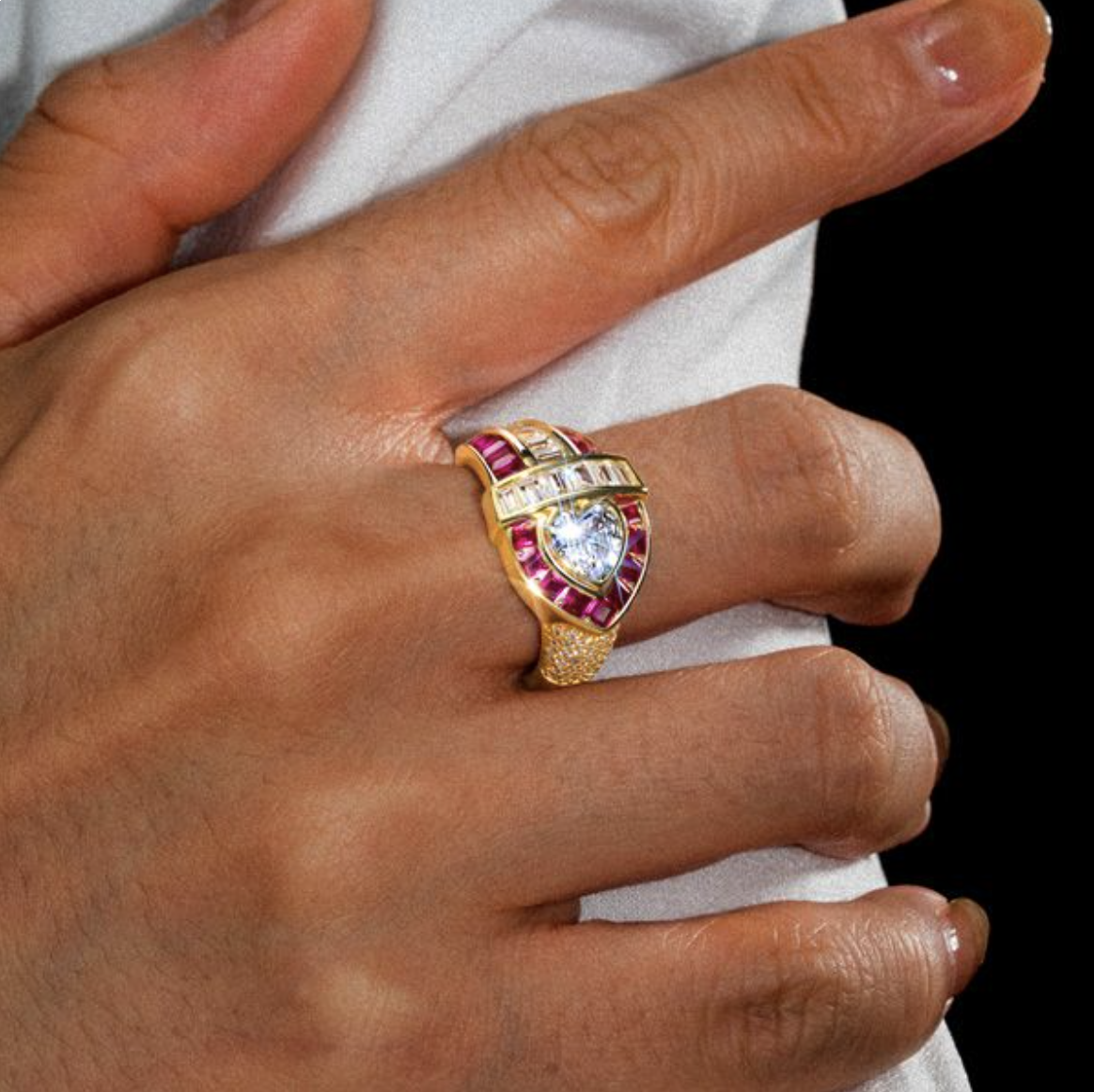 What Makes a Heart Promise Ring So Meaningful in Modern Relationships?