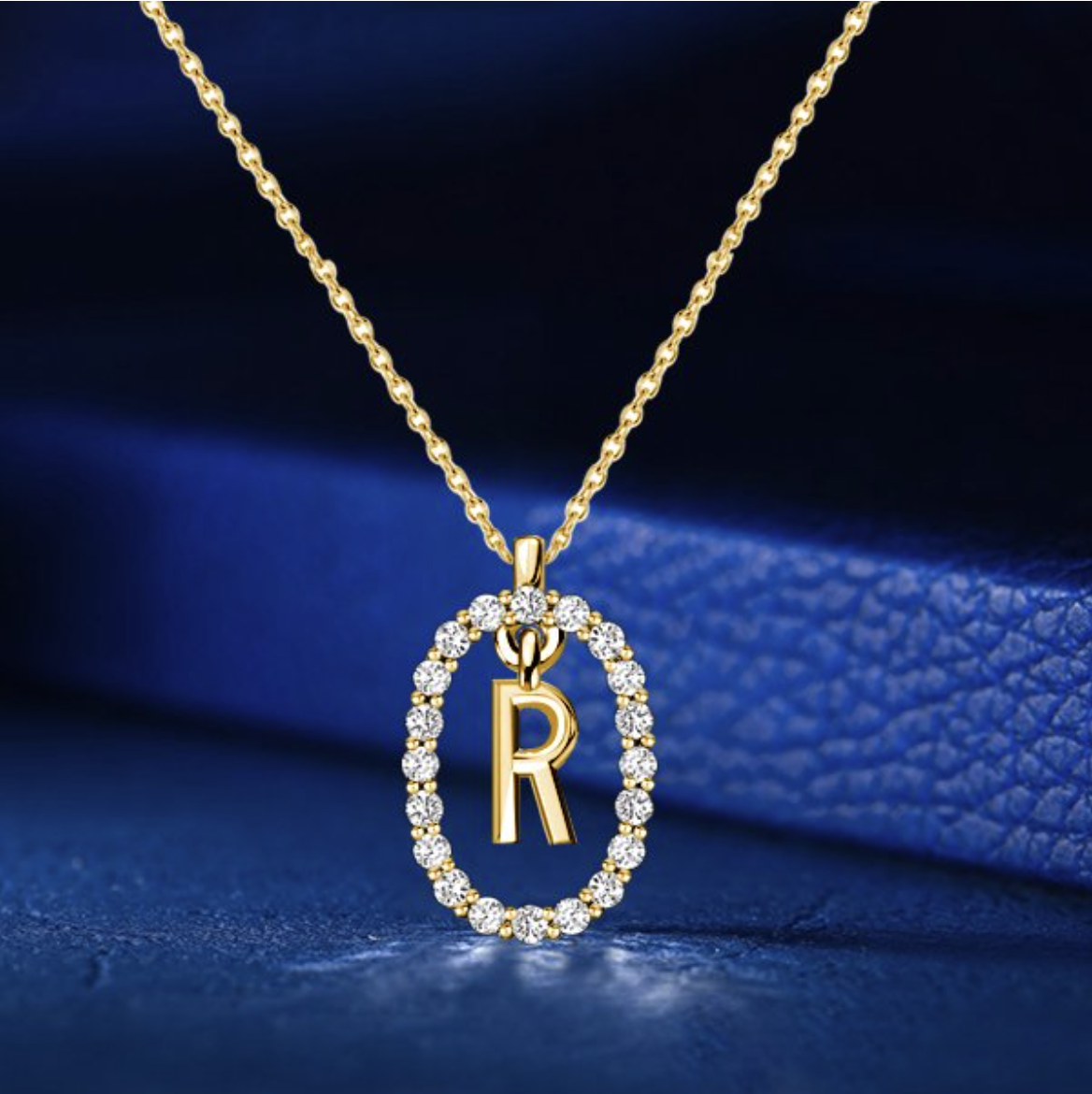 Personalized Christmas Jewelry Gifts for Girlfriend: Romantic Ideas She'll Love