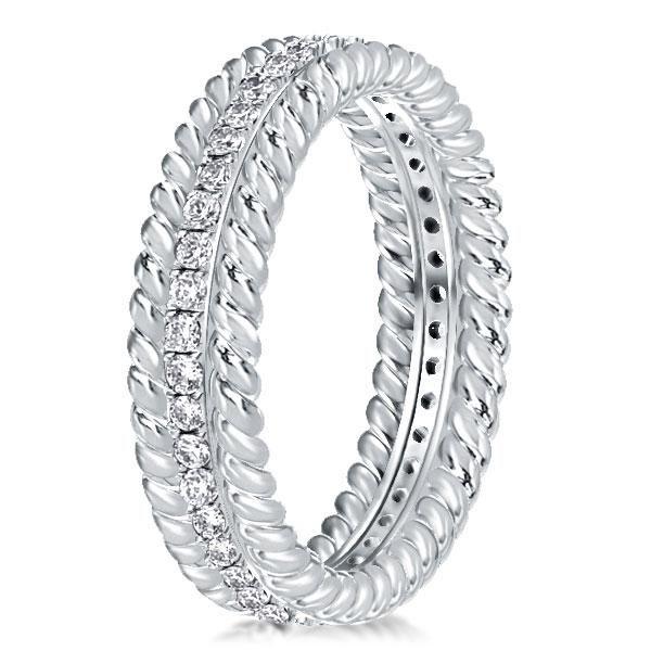 The Allure of Twisted Band Engagement Rings: A Complete Guide