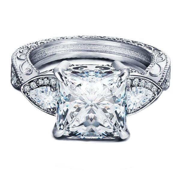 Why is the 3 Stone Anniversary Ring a Timeless Choice for Couples?