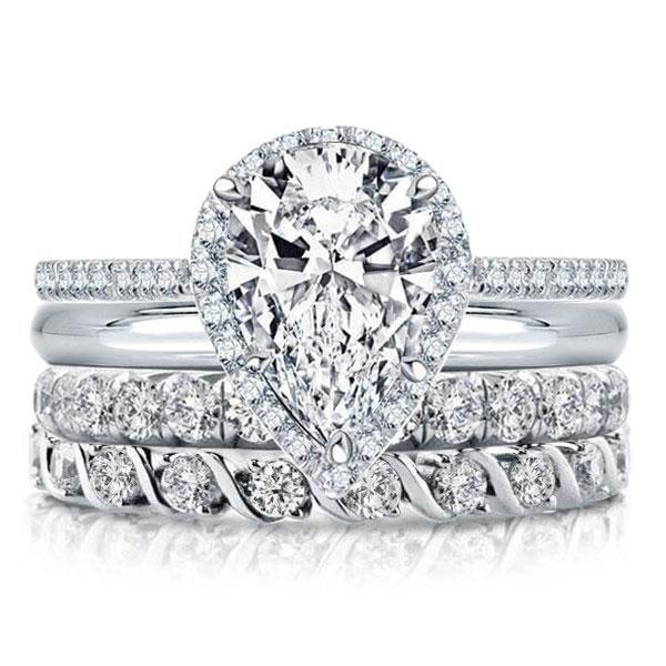 Crafting Memories: The Essence of the Mother Daughter Ring Set