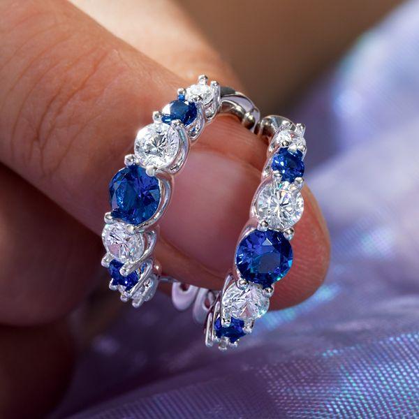 Looking for a Good Place to Buy Women Earrings? Here’s What You Need to Know