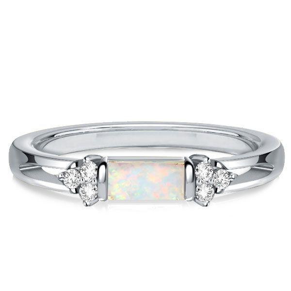 How to Select the Perfect Opal Engagement Ring from Italo Jewelry?