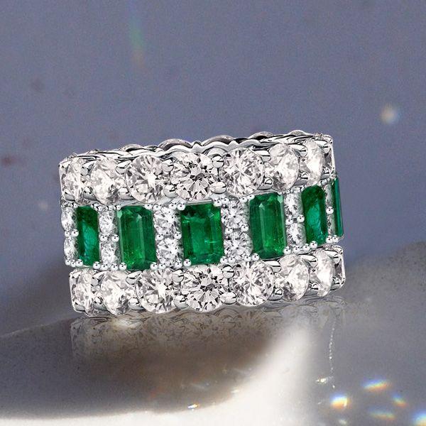 Stackable Engagement Rings: The Modern Symbol of Love and Style