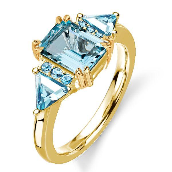 What Makes the Emerald Cut Aquamarine Engagement Ring a Unique Choice for Proposals?