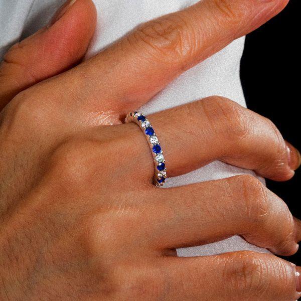 Why Are More Couples Choosing an Eternity Wedding Band Today?