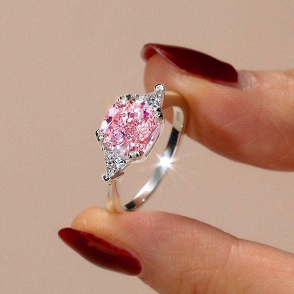 Say “Yes” in Style: Why Pink Engagement Rings Are the Ultimate Romantic Statement